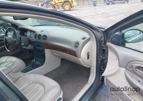 2002 Chrysler 300M из США, поврежденный, VIN 2C3AE66G52H118044